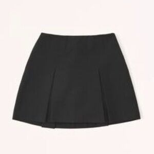 Abercrombie & Fitch Pleated Skort - Size M